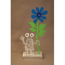 Gartenmonster mit großer Blume | Patrick Preller - Bild 1