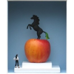 Volker Kühn "(V)Pferde(n)-Apfel" | 3D-Objekt inkl. Rahmen - Bild 1