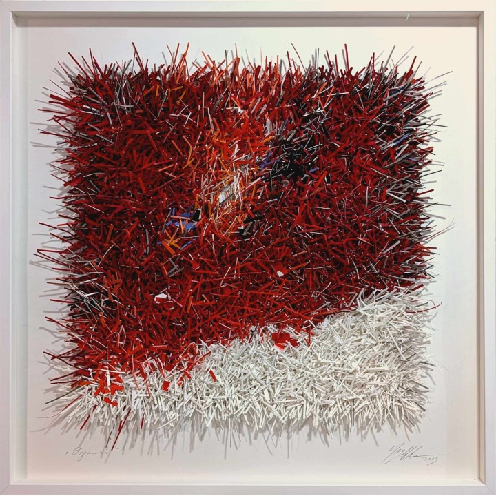 Organics 90x90 (rot-weiß) | 3D Papierobjekt von Gabriele Mierzwa - Bild 1